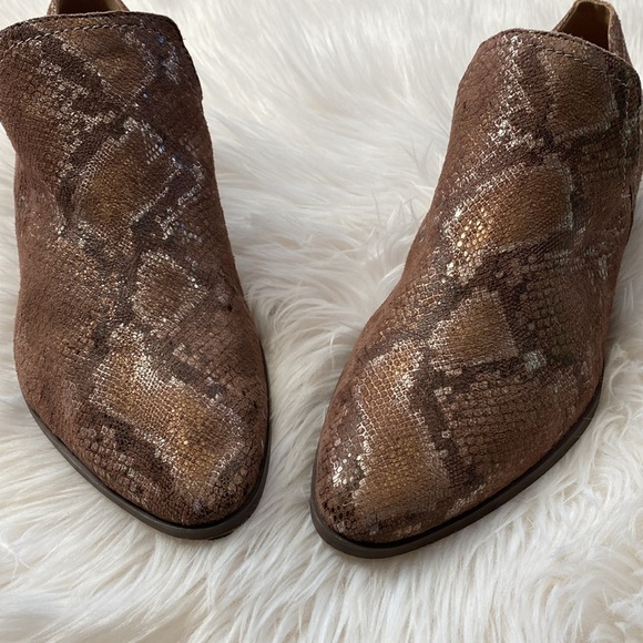 Naturalizer Belinda booties 9W - Picture 4 of 9